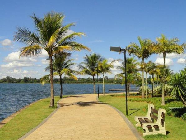 Flat - Esplanada Dos Ministerios - Centro De Brasilia Hotel Kültér fotó